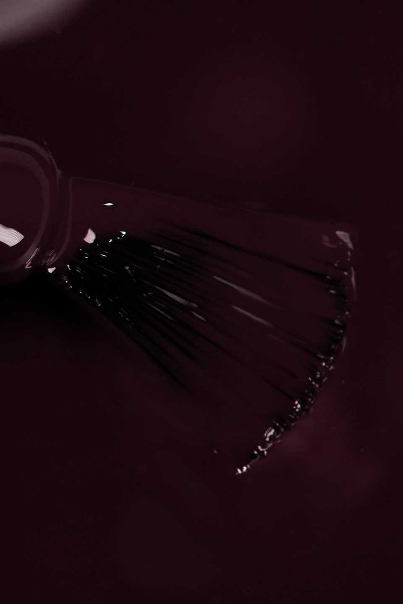 Manikyr xhel ngjyrë e kuqe gështenjë Midnight Noir 15 ml