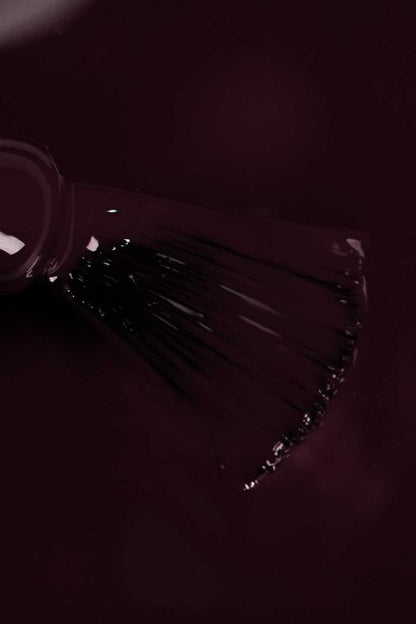 Manikyr xhel ngjyrë e kuqe gështenjë Midnight Noir 15 ml